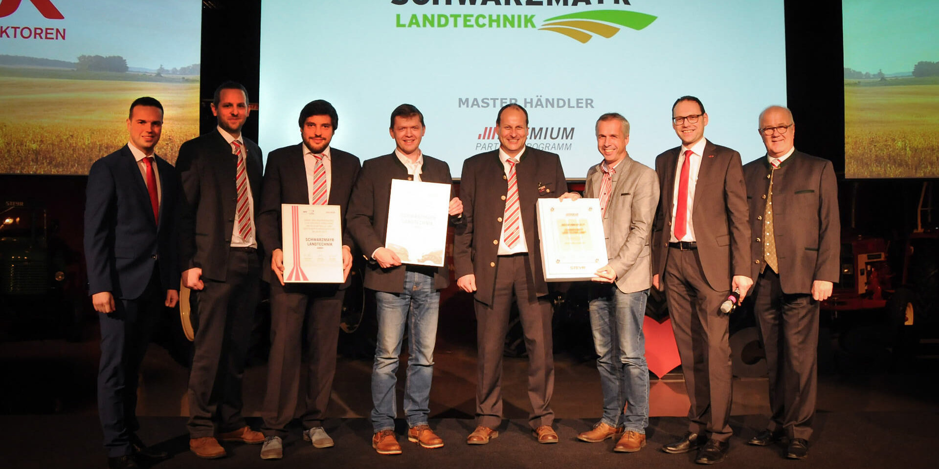 Schwarzmayr ist Steyr Master Händler Schwarzmayr ist Steyr Master Händler