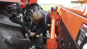 Düngerstreuer Rauch Axis - Anhängen an den Traktor
