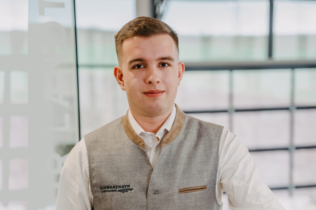 Florian Schwarzmayr Florian Schwarzmayr